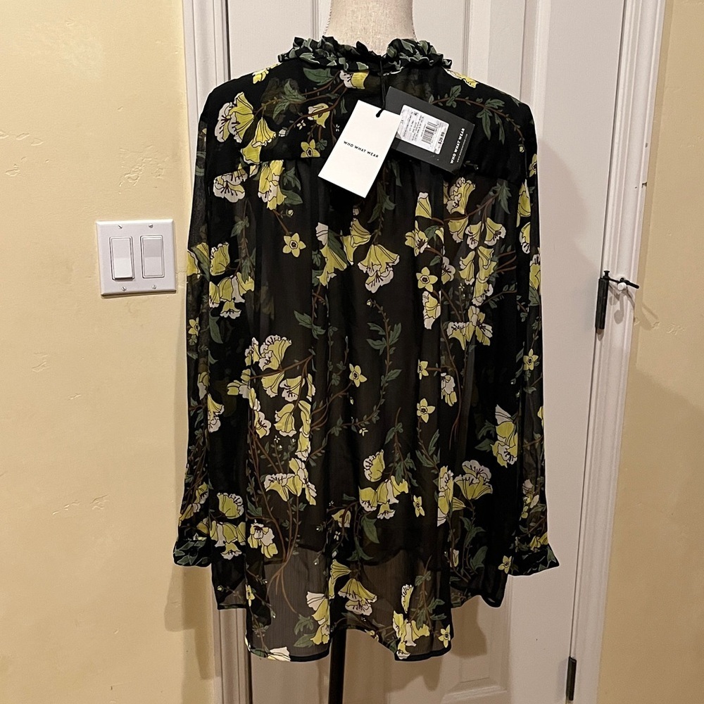 Who What Wear Black and Yellow Floral Blouse - Picture 4 of 5